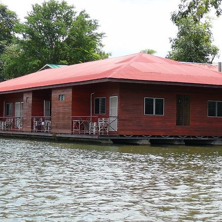Vn Guesthouse Kanchanaburi Luaran gambar