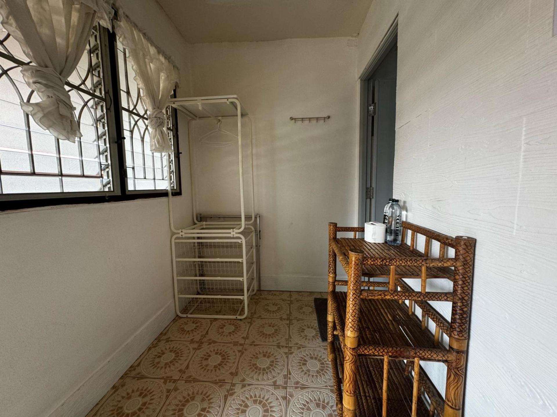 Vn Guesthouse Kanchanaburi Luaran gambar