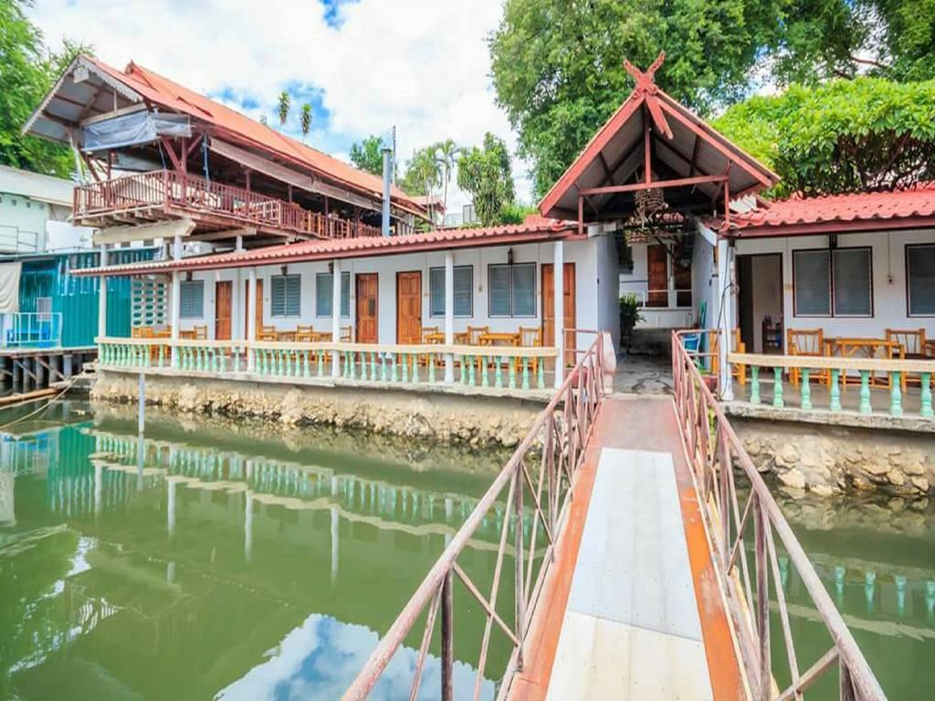 Vn Guesthouse Kanchanaburi Luaran gambar