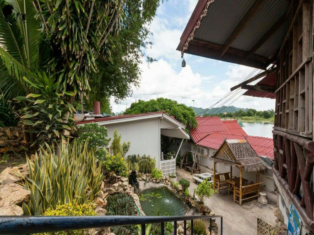 Vn Guesthouse Kanchanaburi Luaran gambar