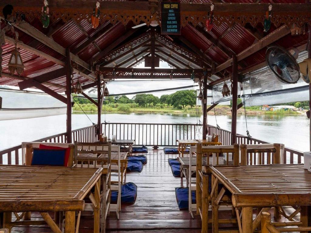 Vn Guesthouse Kanchanaburi Luaran gambar